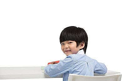 ARPG《Soulstice》今日发售 Steam国区116元支持简中